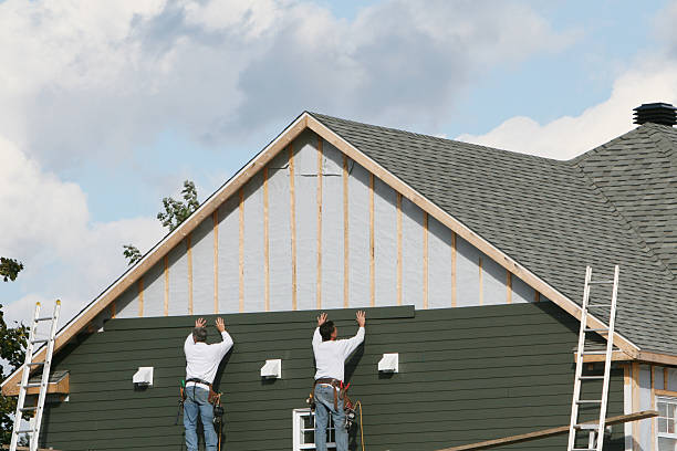 Professional Siding Contractor technician working in Point Pleasant, NJ